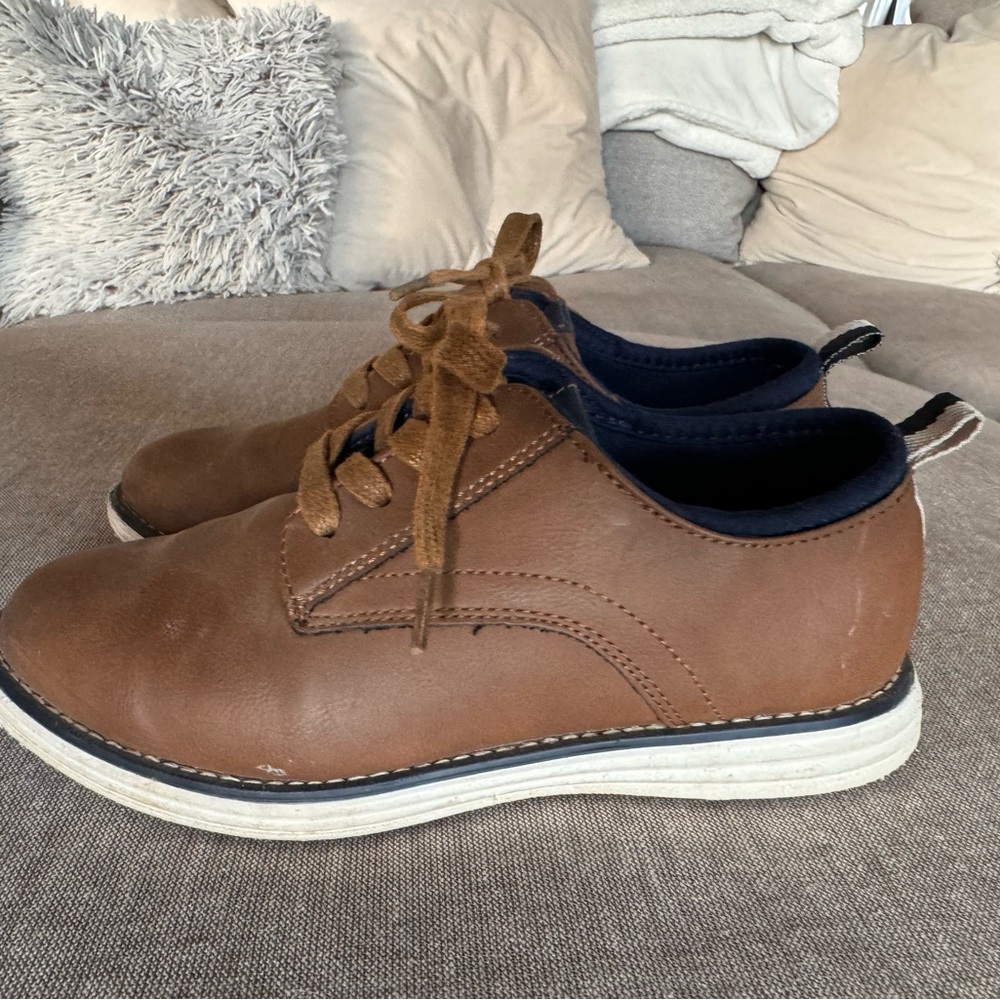 Boys dress shoes size 3